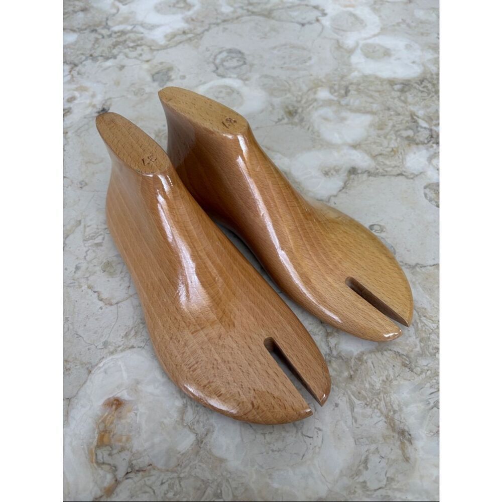 Natural Wood Shoe Shapers Solid Maple Shoe Form Size 37